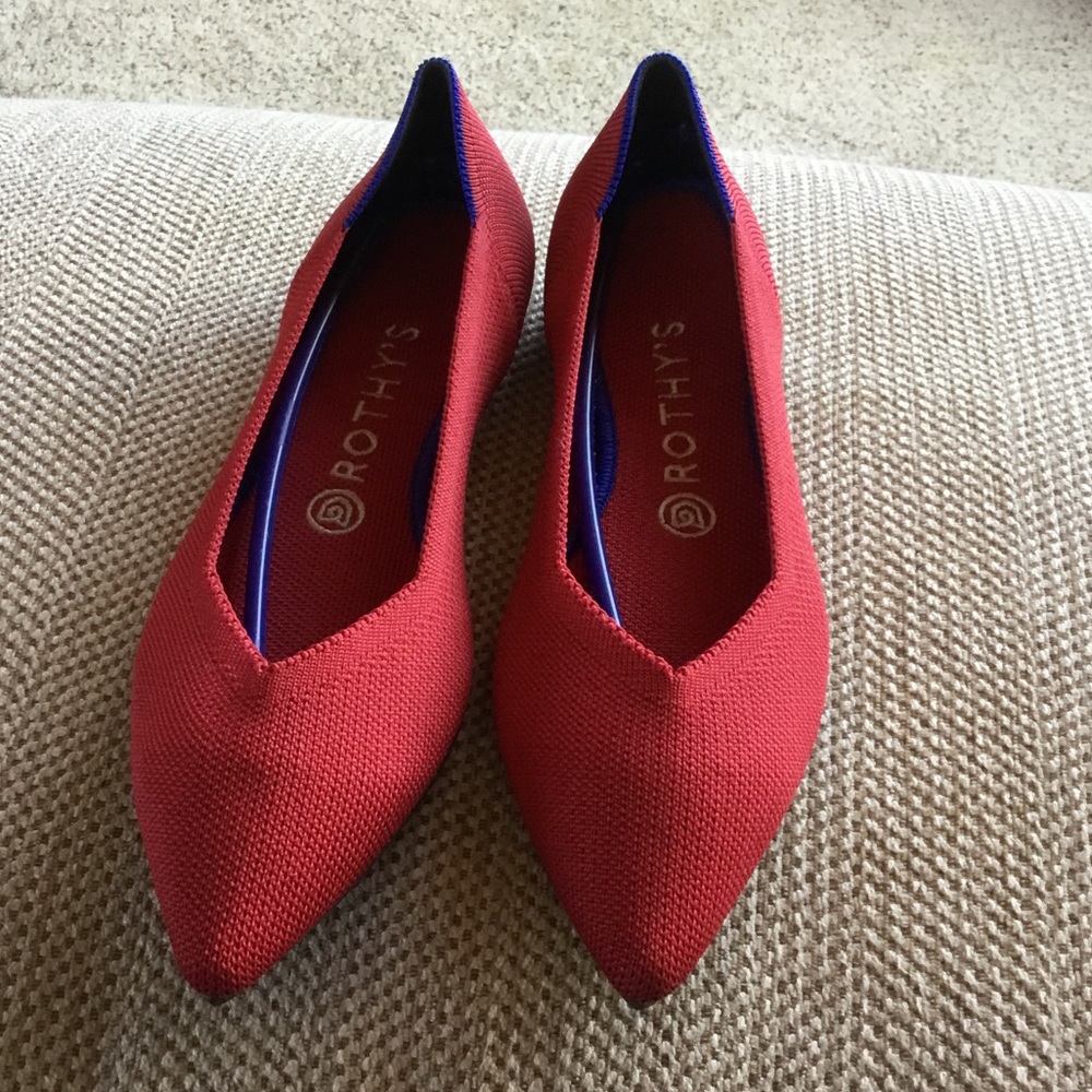 NWOT Rothy’s Point Red Flats